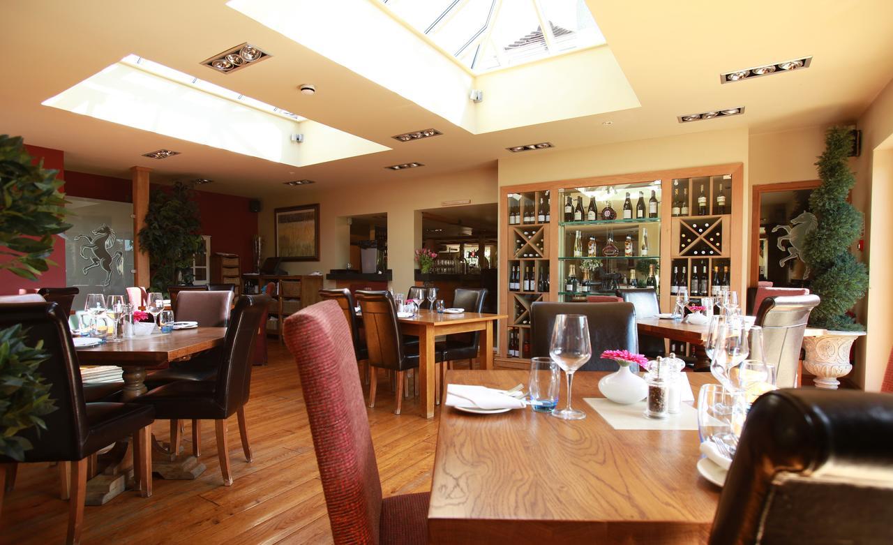 The Black Horse At Ireland 谢福德 外观 照片